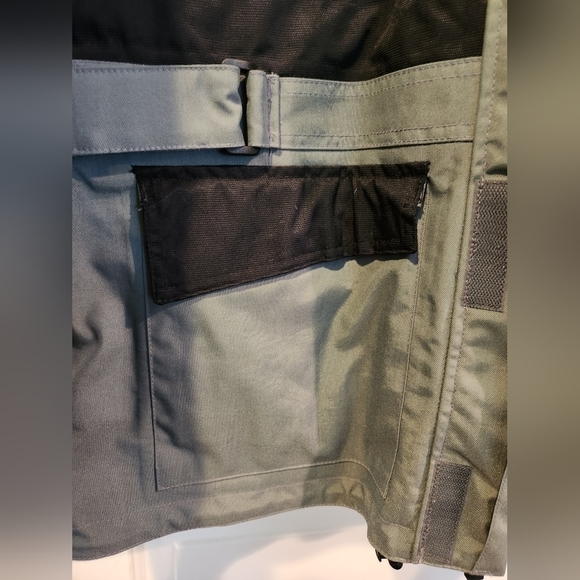 NWOT Yamaha Adventure Riding Jacket w/removable inner jacket. Size Medium - Picture 10 of 12
